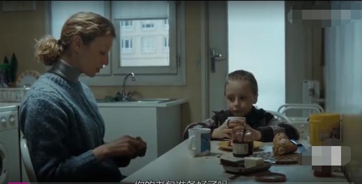 男孩背后长了一只翅膀,男孩身上长了一对翅膀是什么电影