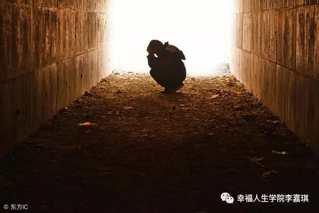 你是没钱抑郁的？有一个既能治抑郁症又能有钱的办法！