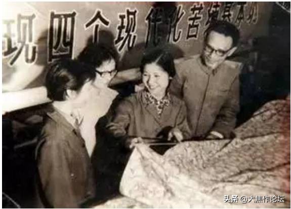 曾经这种衣服在焦作人手一件，穿过的都老了