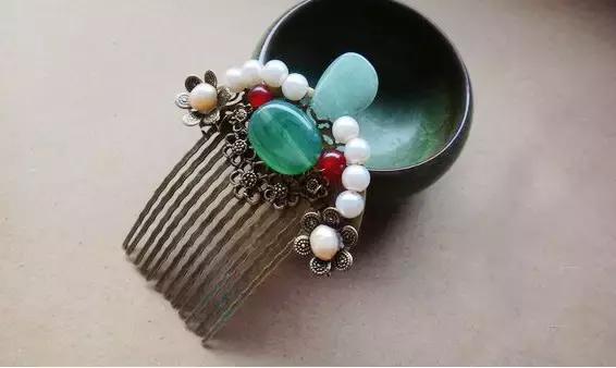 古人真的像电视剧里一样端庄吗,古代的化妆包