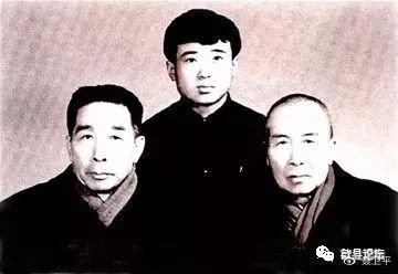 鎴戠殑瀛﹁壓鐢熸动鍥存浣滄枃,鎴戠殑鍥存鐢熸动瀹屾暣瑙嗛