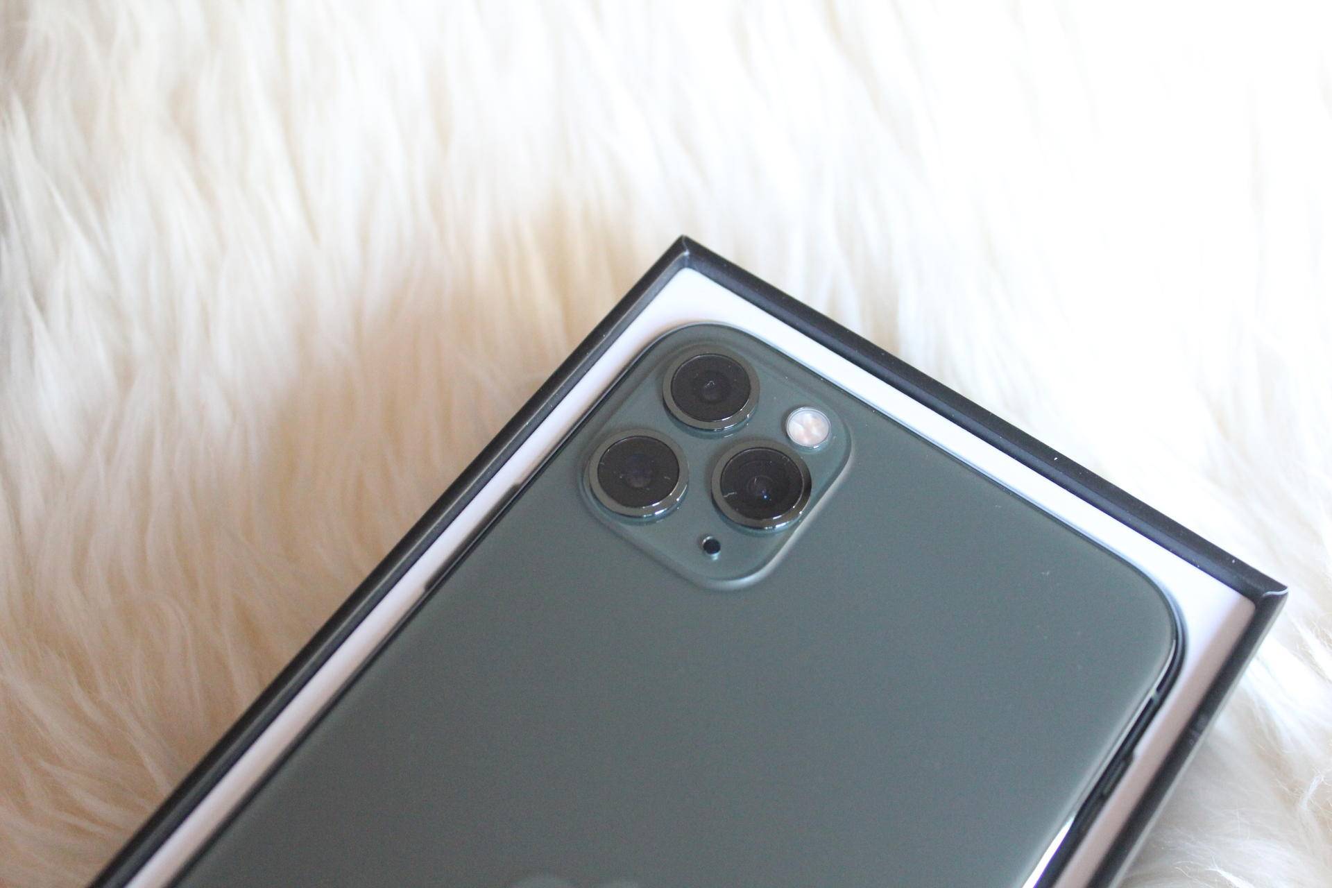 苹果iphone11promax暗夜绿256g,苹果11promax预计苹果5g降价