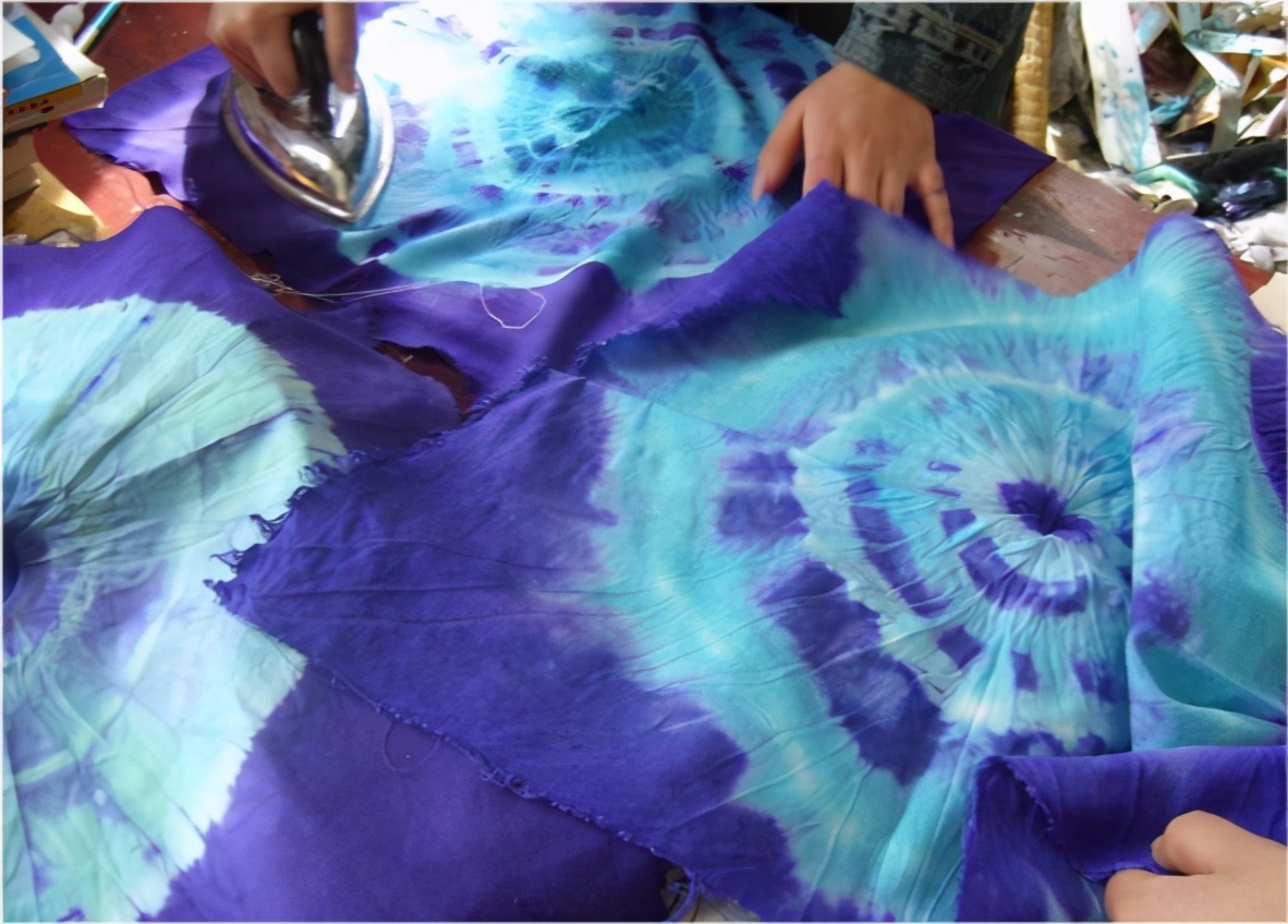 新买衣服怎样洗后能穿,夏天买了新衣服怎么洗