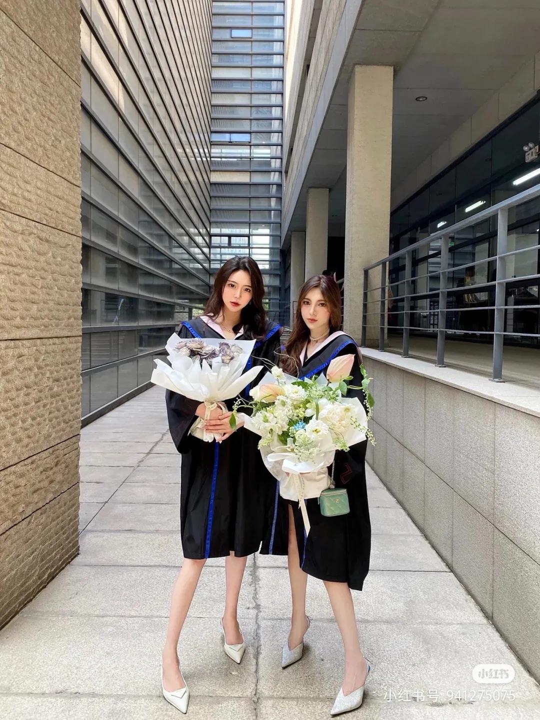 美院中国风学士服,九大美术学院学士服