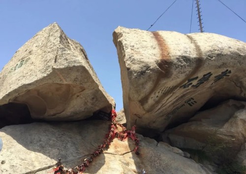 华山白天登山攻略详细,华山晚上徒步登山详细攻略