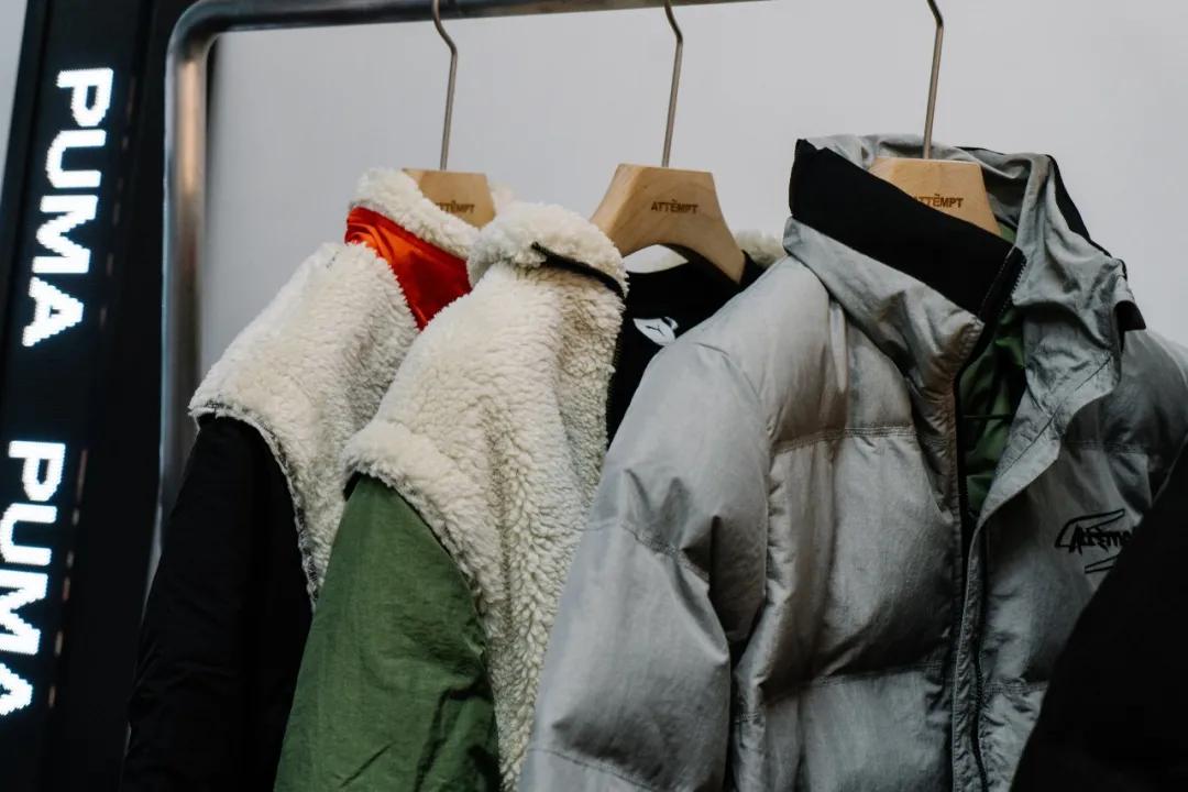 悄悄地说!我们和一众潮人被带去了个神秘空间,里面居然…