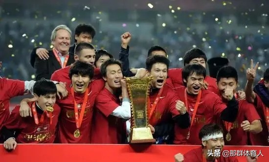 天津球迷到青岛,天津足球的传奇永不落幕