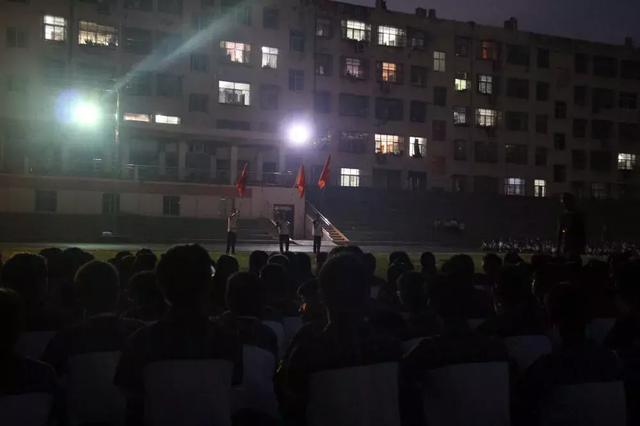 固始永和高中军训直播,固始永和中学军训2019