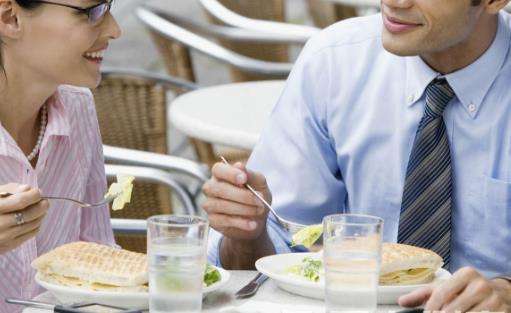 胃经常烧心有时反酸怎么注意饮食,胃酸胃胀反酸水烧心饮食注意