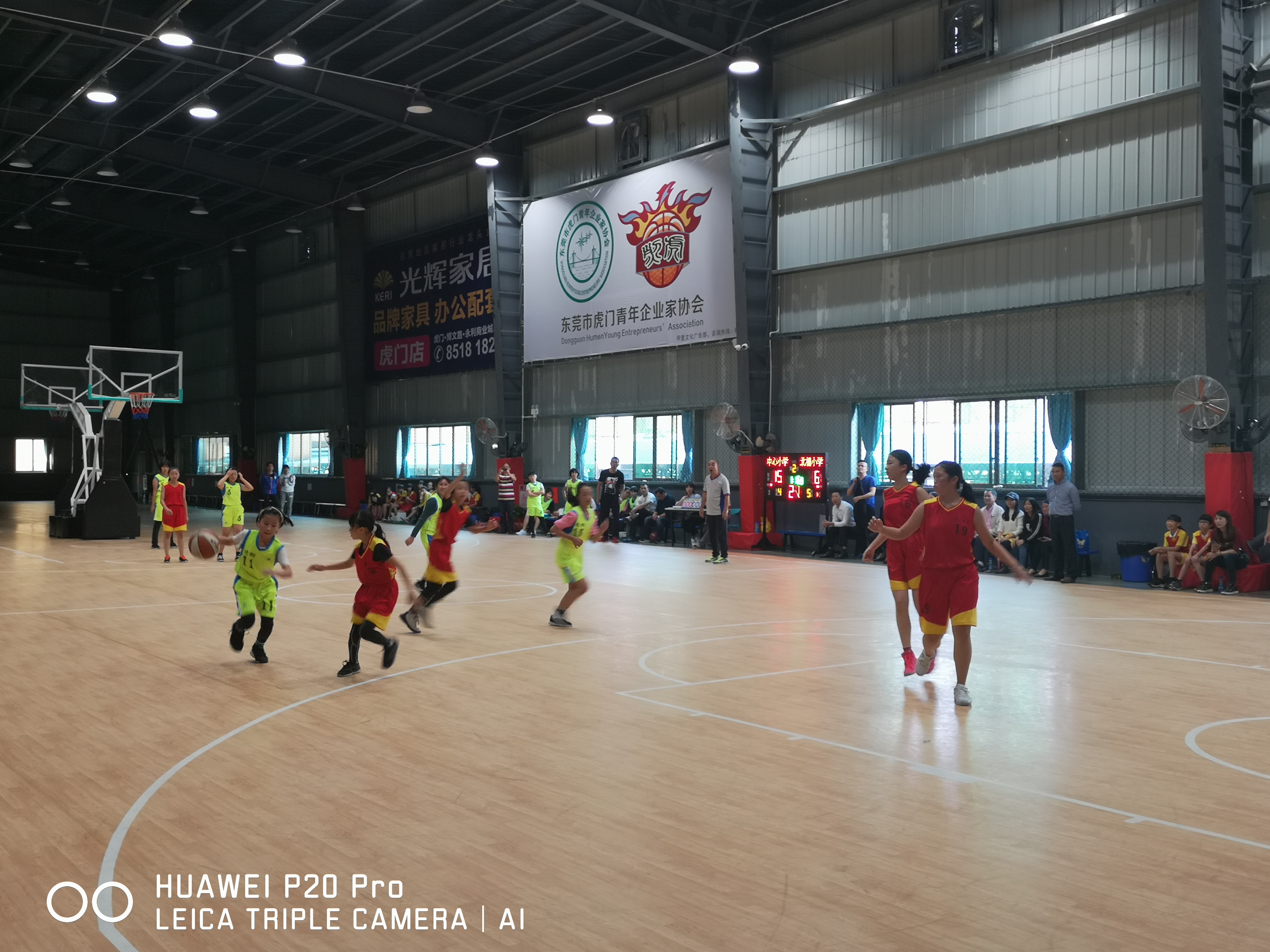 10000平室内游戏厅,居家室内羽毛球场地