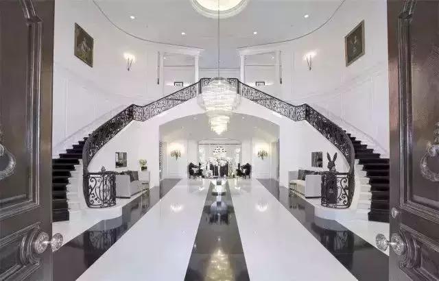 梅西c罗内马尔住处,梅西c罗贝克汉姆谁成就高