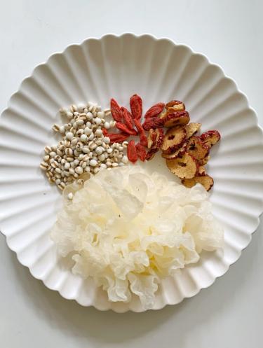 秋冬滋补羹,秋冬滋补燕窝银耳羹