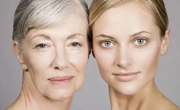 左右脸不对称怎么自我矫正,左右脸严重不对称及时调整体态