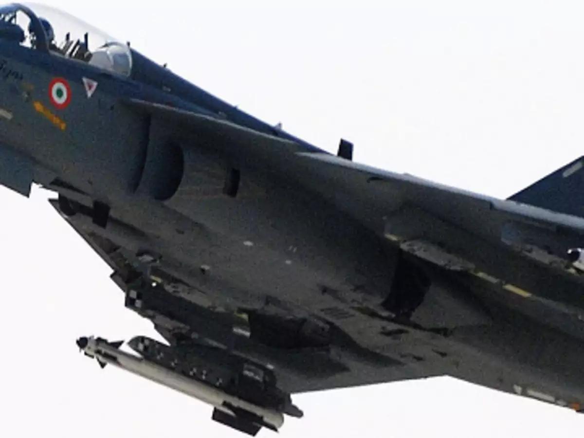 光辉战斗机有没有出口过,光辉战机出口成功了吗