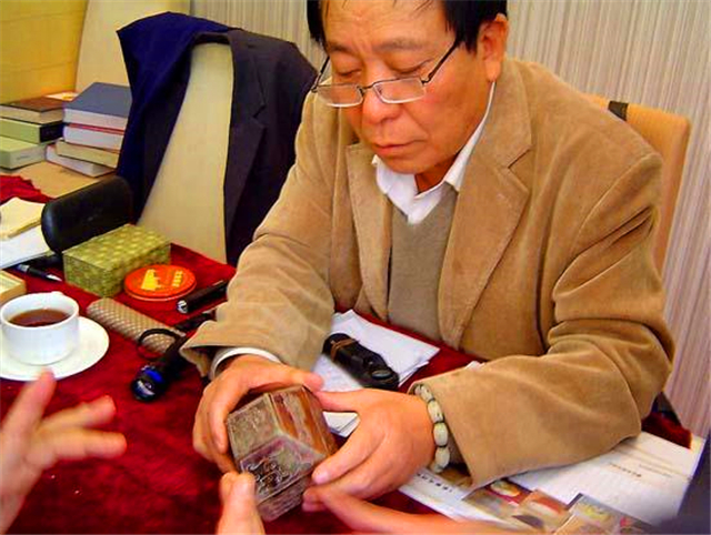 古玩市场真的没落了么,古玩市场现况如何