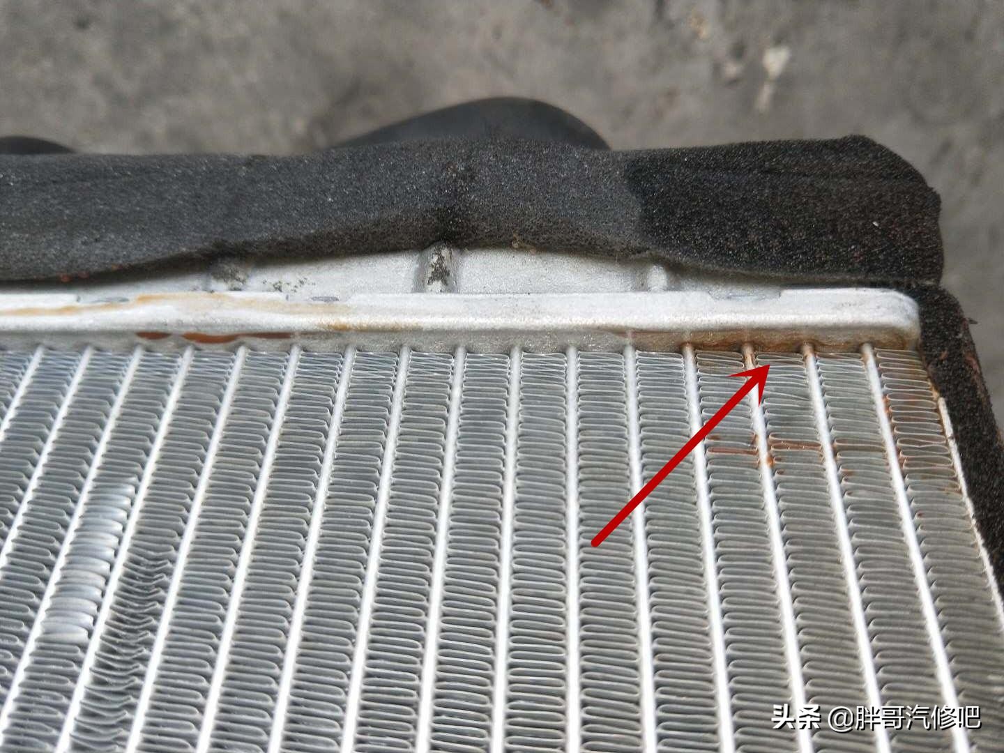 发动机高温缺水加了水又没事了,发动机高温报警防冻液都出来了