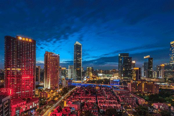 当代购物中心有什么,势不可挡开业