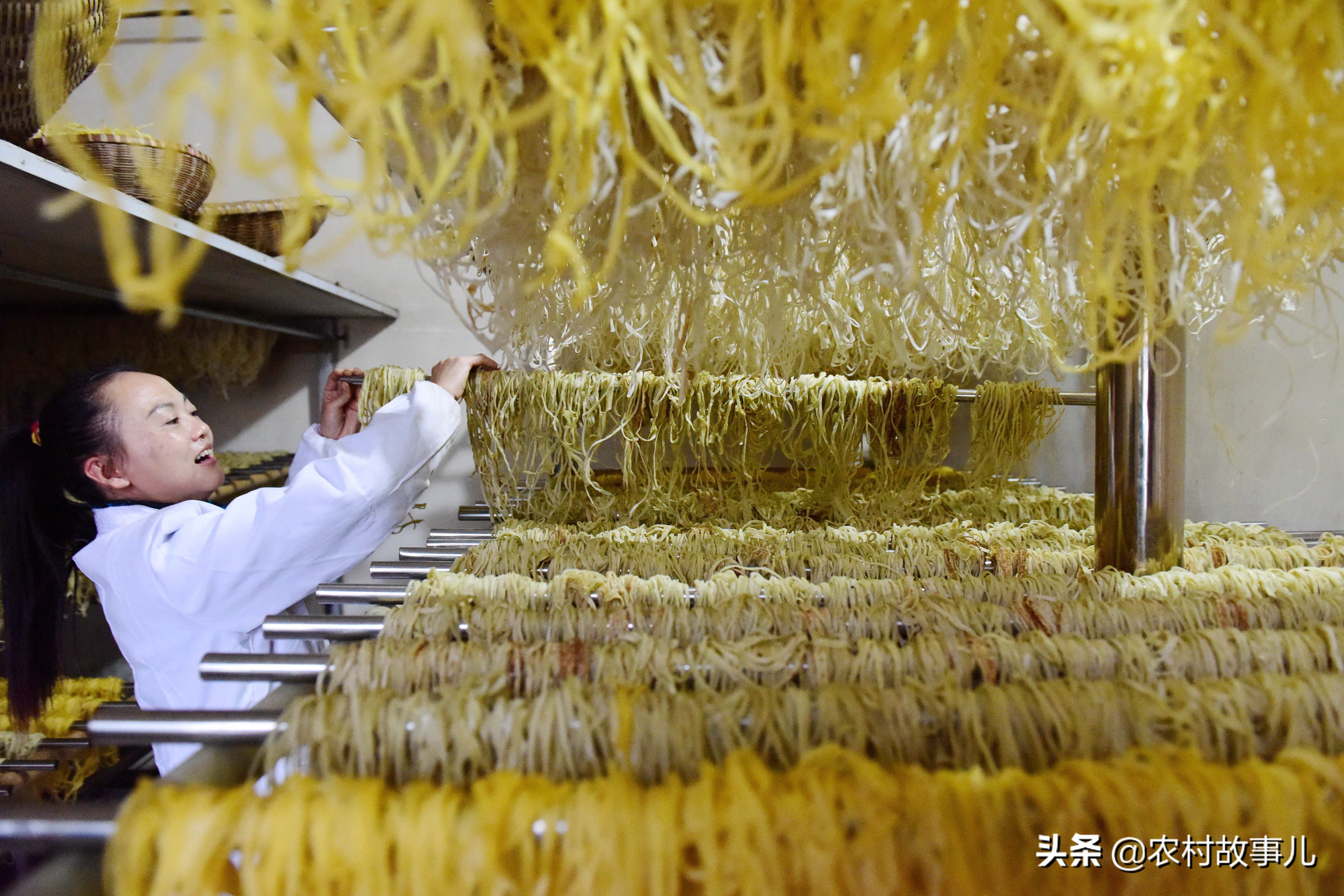 做美食生意成功秘诀,一个月赚2万元小吃生意