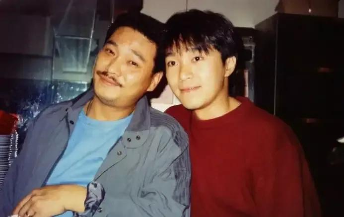 吴孟达肝癌去世的背后，是四个家庭三个女人和每月百万的生活费