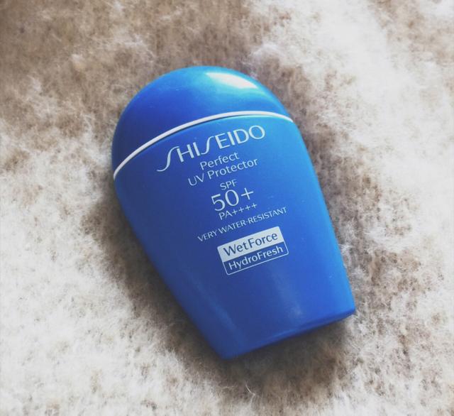 怎么选防晒霜最好的护住皮肤 (防晒霜怎样涂抹才可以防晒效果好)