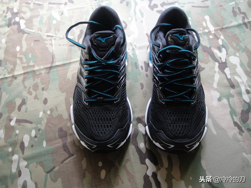 mizuno美津浓男女复古跑鞋,mizuno美津浓男士支撑缓震慢跑鞋