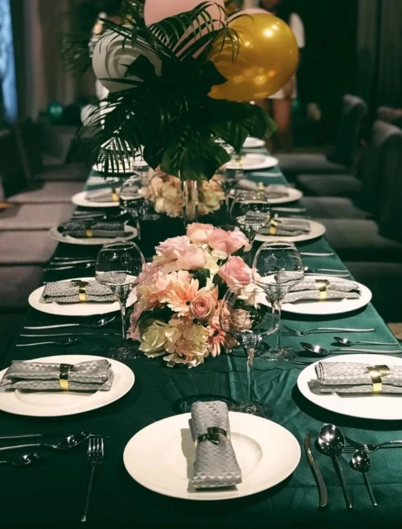 当前形势，婚礼应该怎么办？