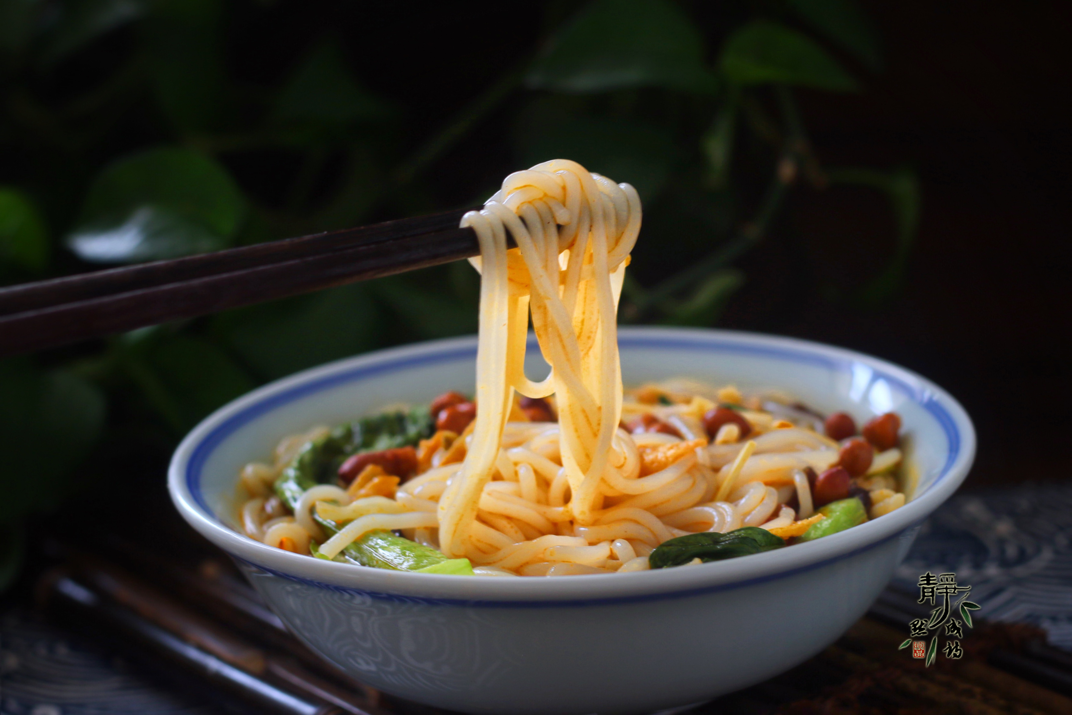 怎么煮出来的螺蛳粉更好吃,吃了过期6个月的螺蛳粉