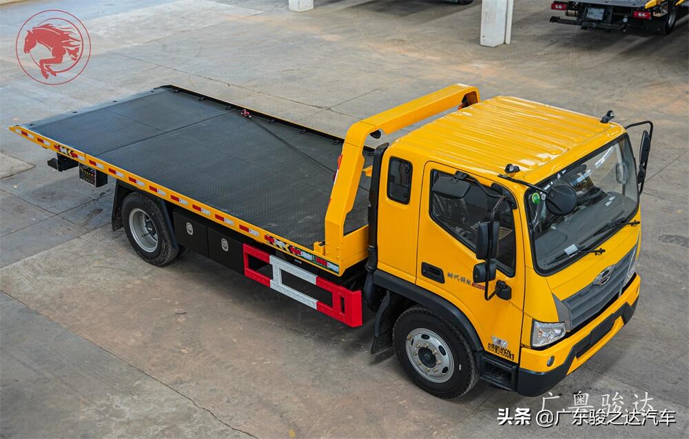 蓝牌平板清障车价钱,选购指南一拖二平板清障车费用