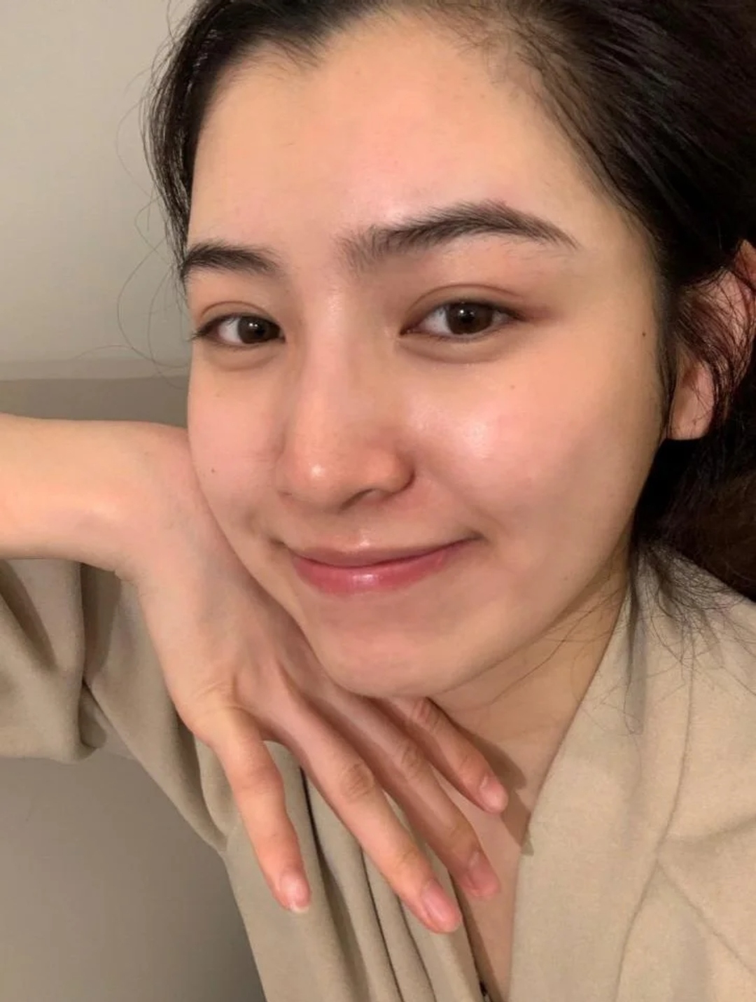 ahc神仙水乳和谷雨水乳哪个好用,谷雨仙人掌水乳和ahc水乳哪个好用