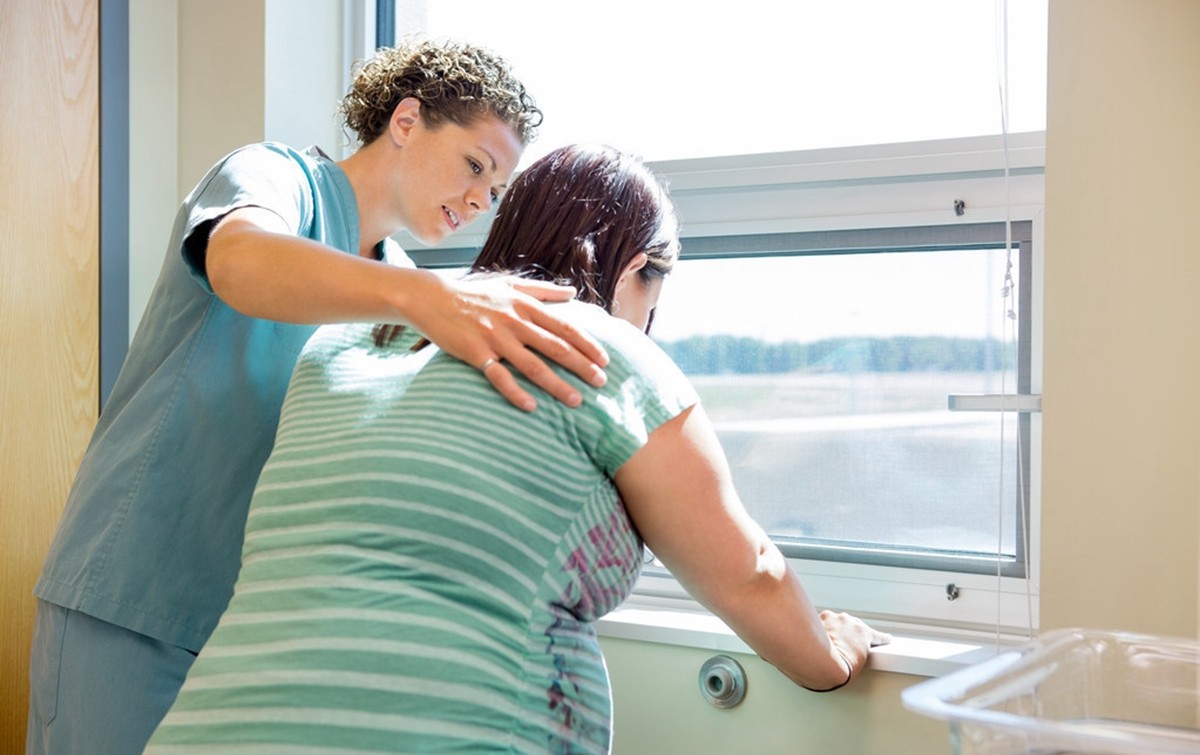 怀孕多久算足月不属于早产儿,怀孕多久的时候才停止月经