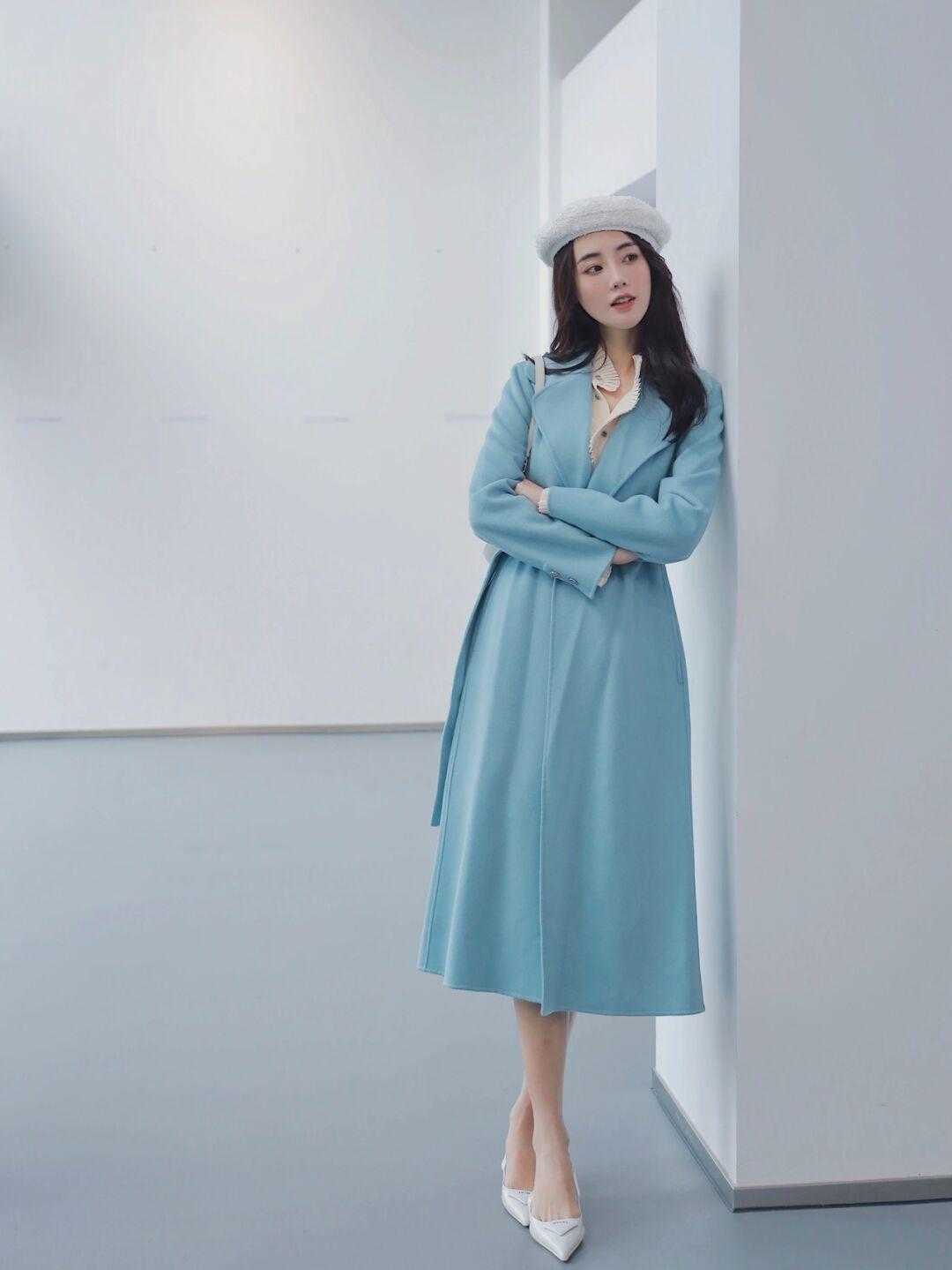 大衣穿不出来,短款收腰大衣好搭