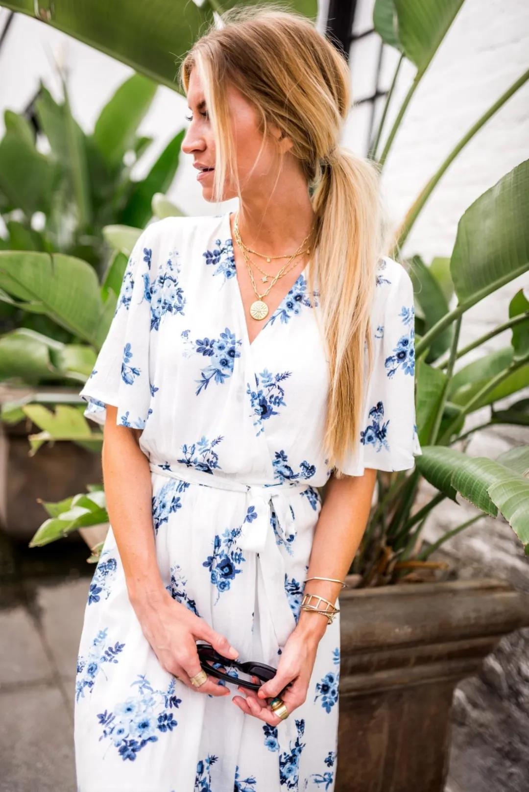 仅用一根土豪金项链，承包你春夏所有的时髦，这份穿搭小心机值了