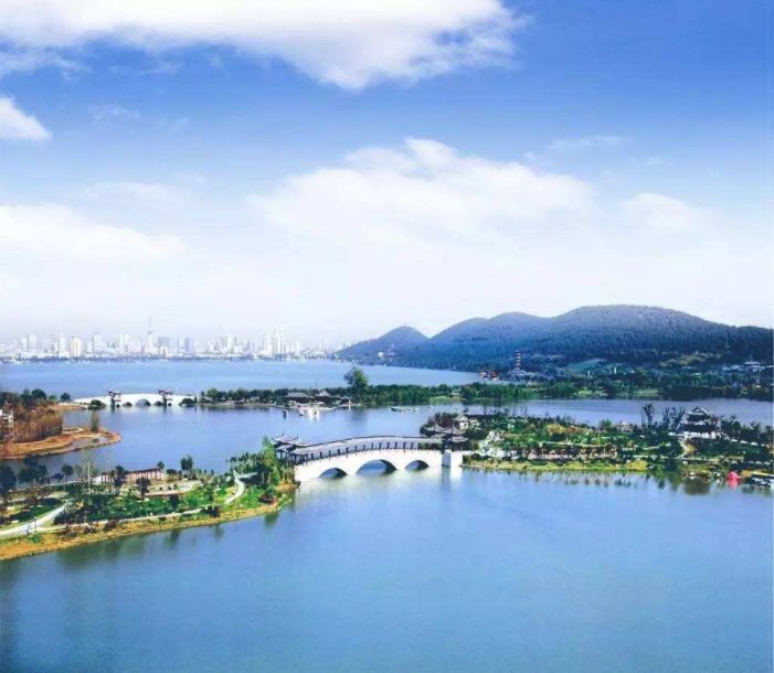 【词风雅韵】冯振宇|尚湖波碧长堤纵叠翠虞山形卧牛,词林正韵