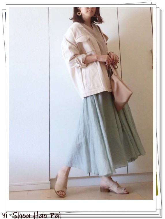 今年流行的绿色穿搭风,春天亮色系衣服颜色及搭配