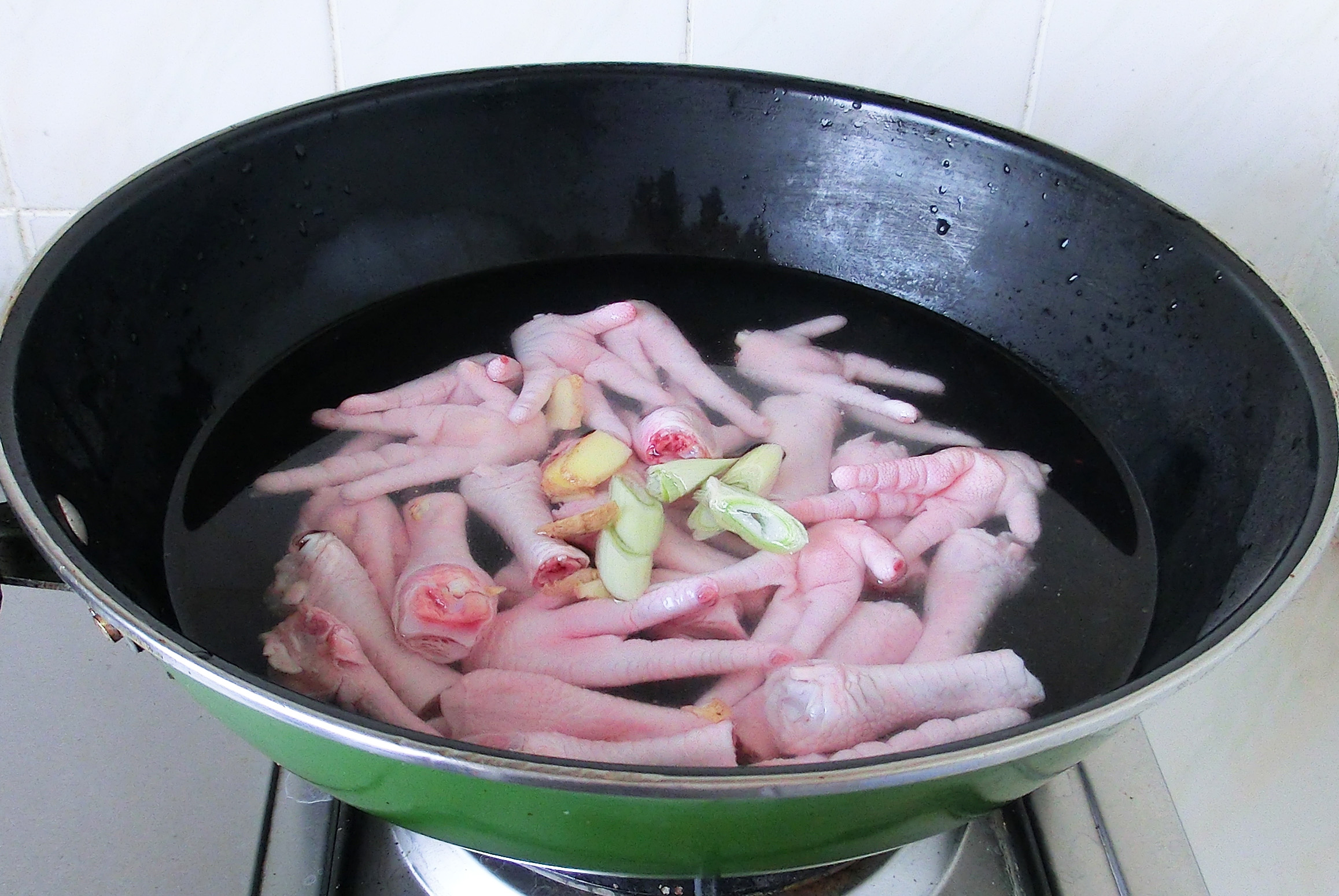 泡鸡爪有几种方法,泡鸡爪用什么醋窍门