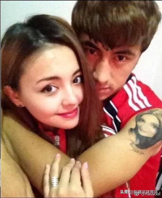 新疆球员巴力精彩进球,新疆足球边锋巴力