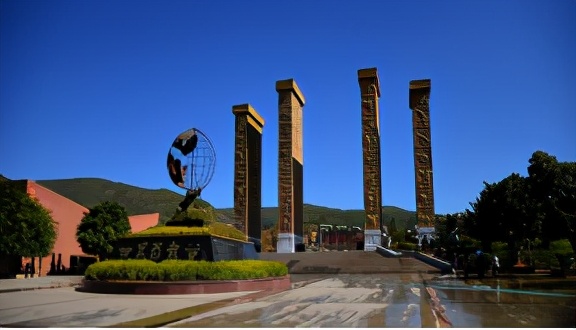 云南禄丰旅游线路攻略图,云南冬季自驾游最佳线路图