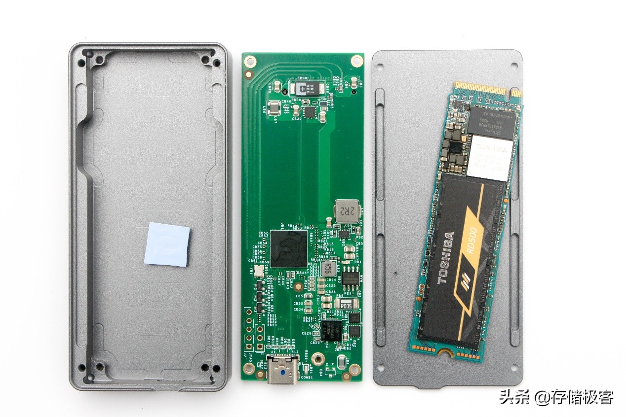 雷电3硬件接口,雷电3高速移动固态硬盘测评