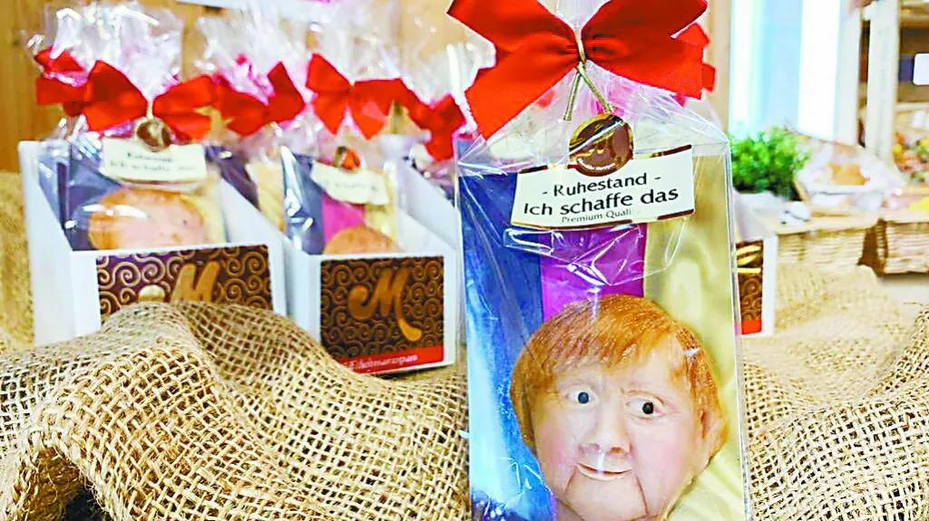 德国热卖“默克尔纪念品”