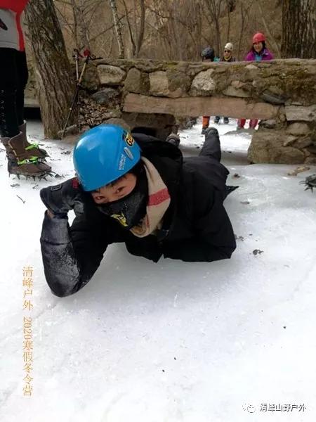 适合小学生寒假去的冬令营,冬天儿童冰雪游学
