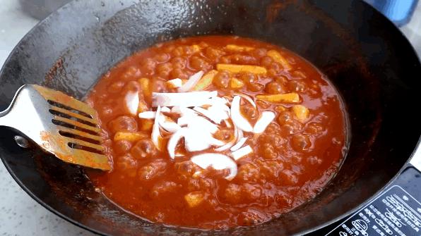 教你一道超好吃的炒年糕,如何做炒年糕又简单又好吃