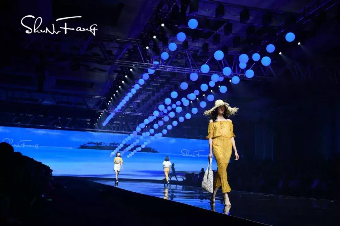 十八淑女坊旗舰店针织上衣,十八淑女坊官方旗舰店直播