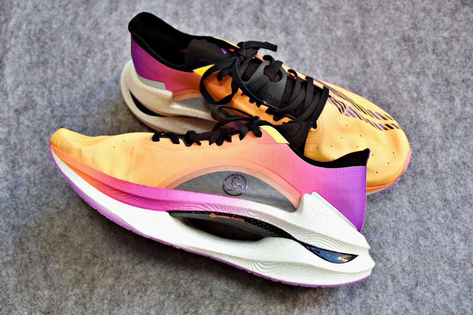 跑鞋测评态极,李宁飞电3.0challenger和李宁小绝影