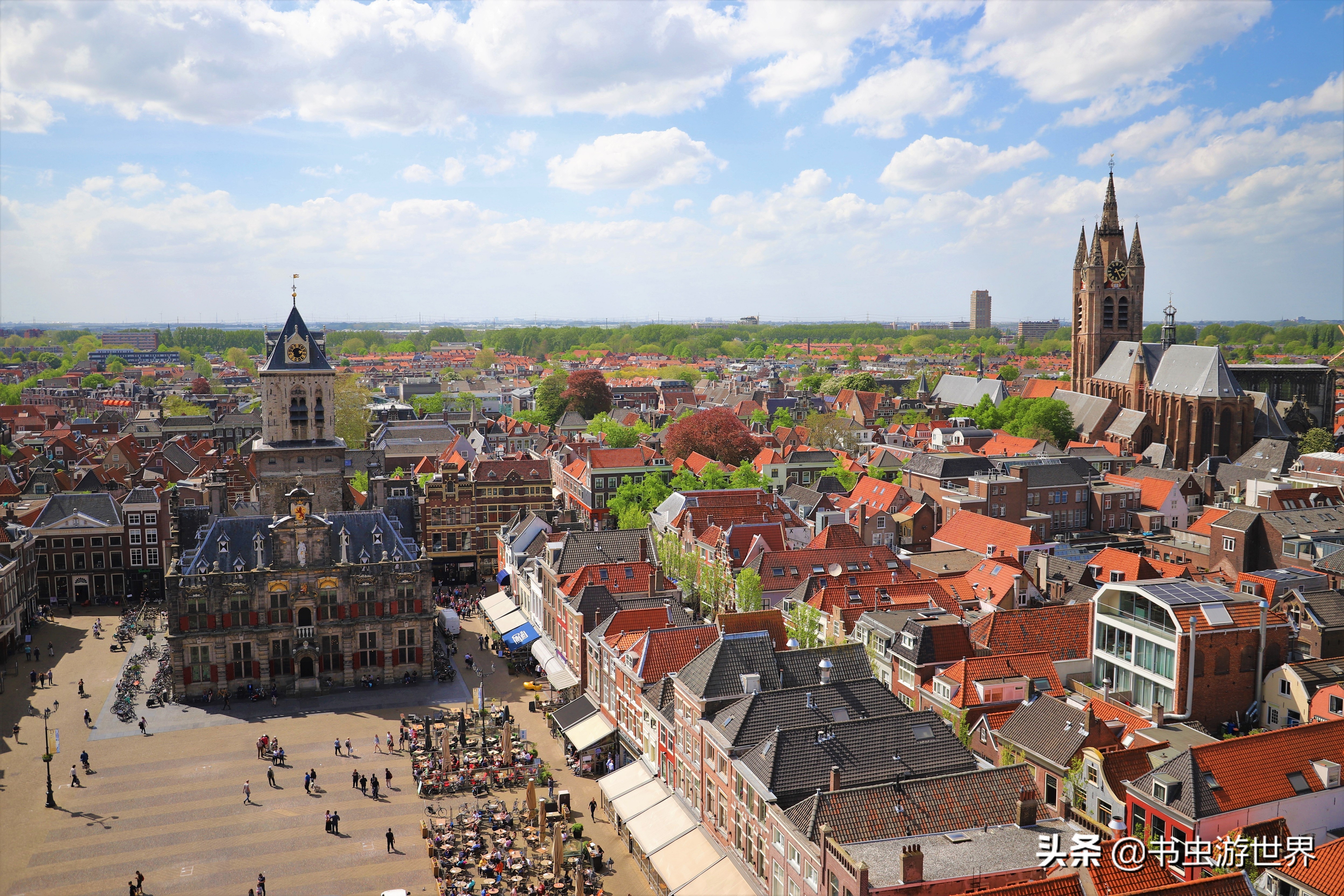 登上108米钟楼俯瞰13世纪古城，荷兰国父为何选择在这里安葬