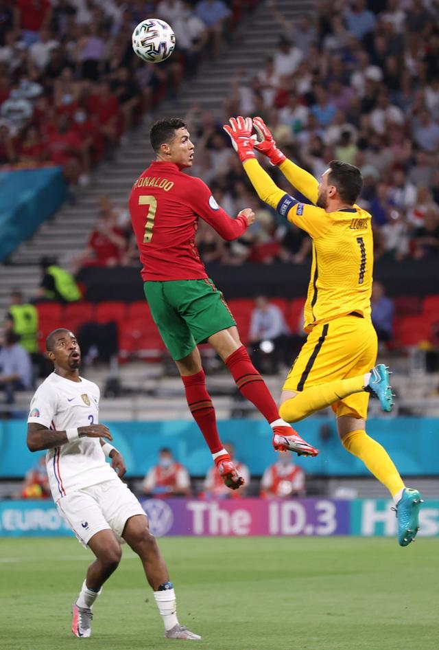 本泽马话题德尚,本泽马绝平救主