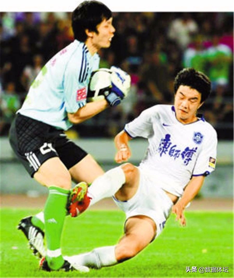 中超一晚出现两次恶意犯规,中超泰山队有哪些恶意犯规