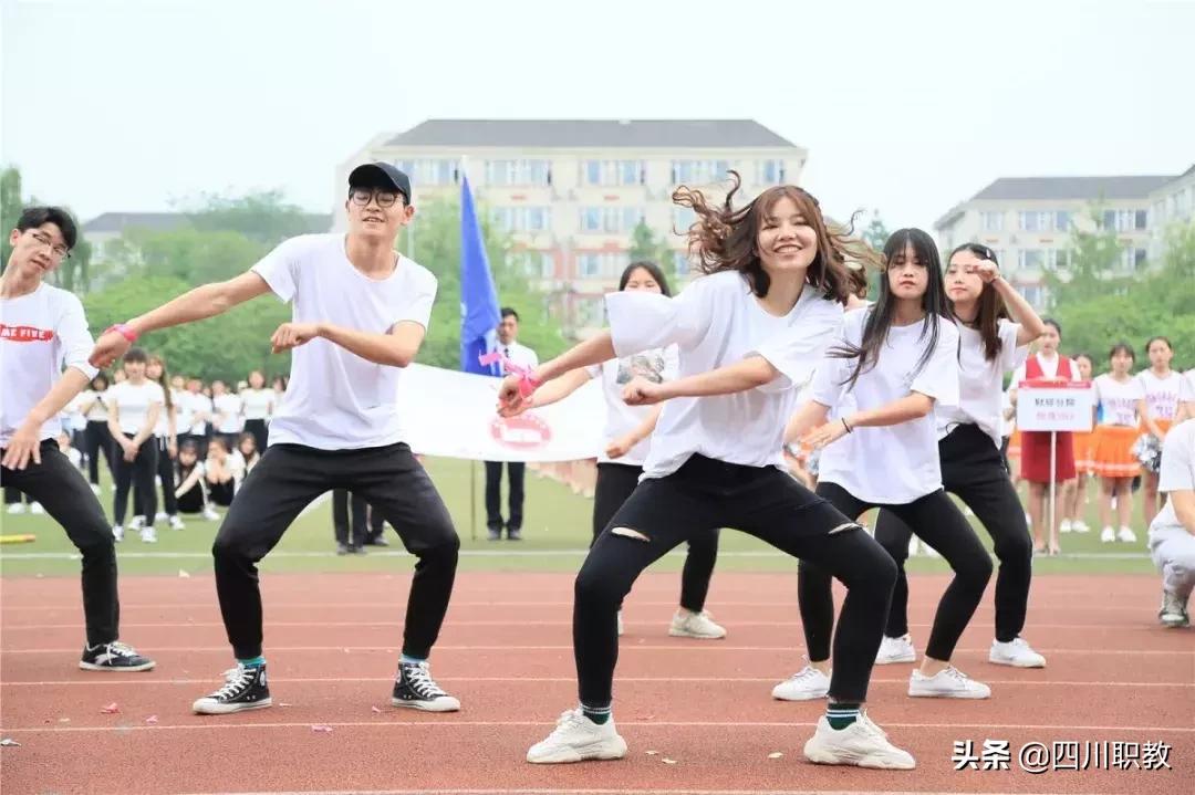 成都大学运动会来自不同国家,成都大学世界大学生运动会