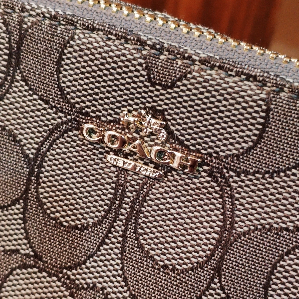 蔻驰经典款马鞍包,蔻驰时尚轻奢包