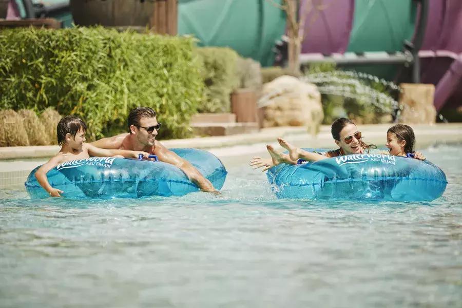 白本护照出境法国旅游免签吗,白本护照旅游去哪个国家比较好