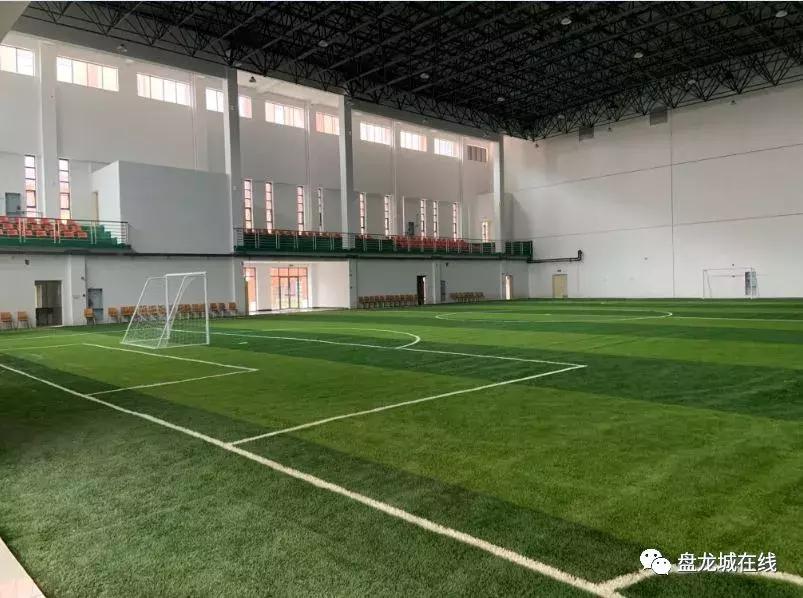 卓尔足球场建设进度,盘龙城卓尔足球学校
